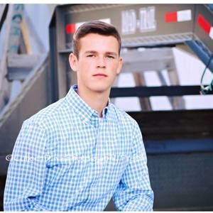 Meet your Posher, Alex